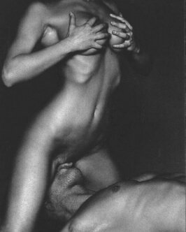 Голые и счастливые